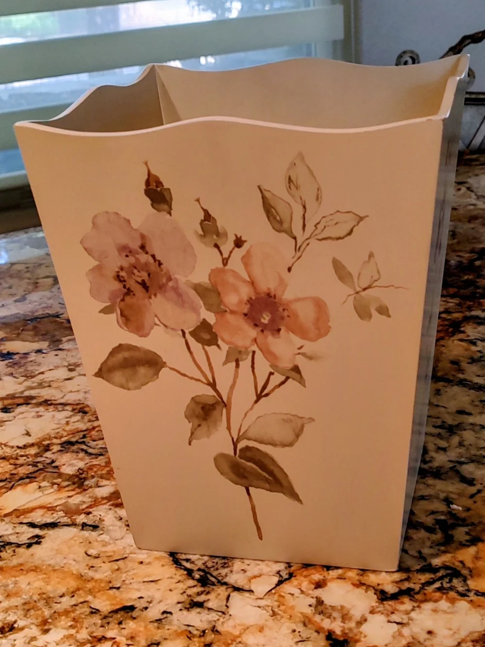 Floral Cream Bathroom Wastebasket with Pastel Blooms